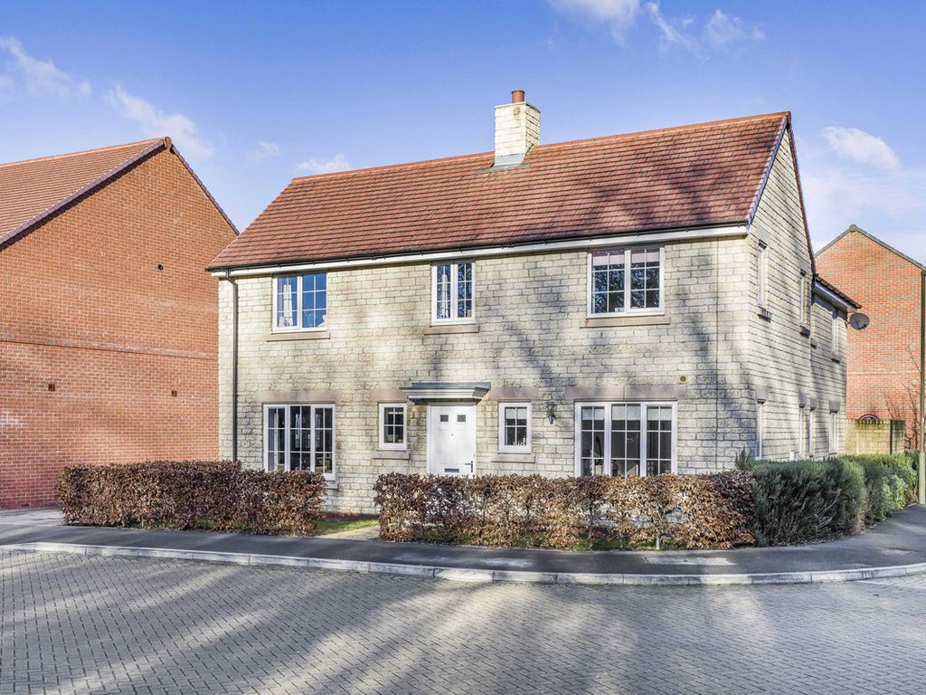 4 bed detached house for sale in Greenwood Grove, Marcham OX13, £