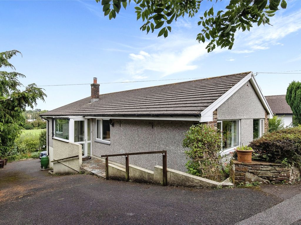 3 bed bungalow for sale in Westerlands Road, Wadebridge, Cornwall PL27