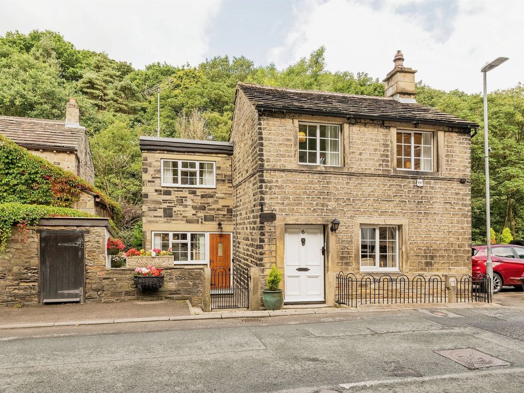 3 bed detached house for sale in Thunderbridge Lane, Kirkburton