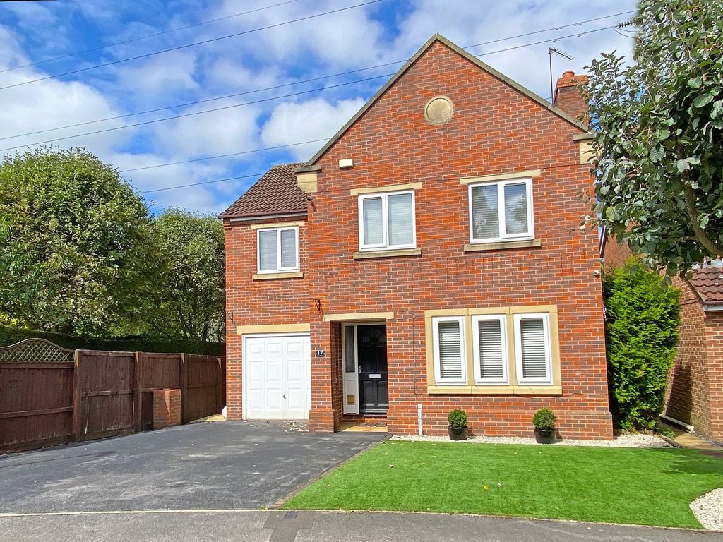 4 bed detached house for sale in Pecketts Way, Harrogate HG1 Zoopla