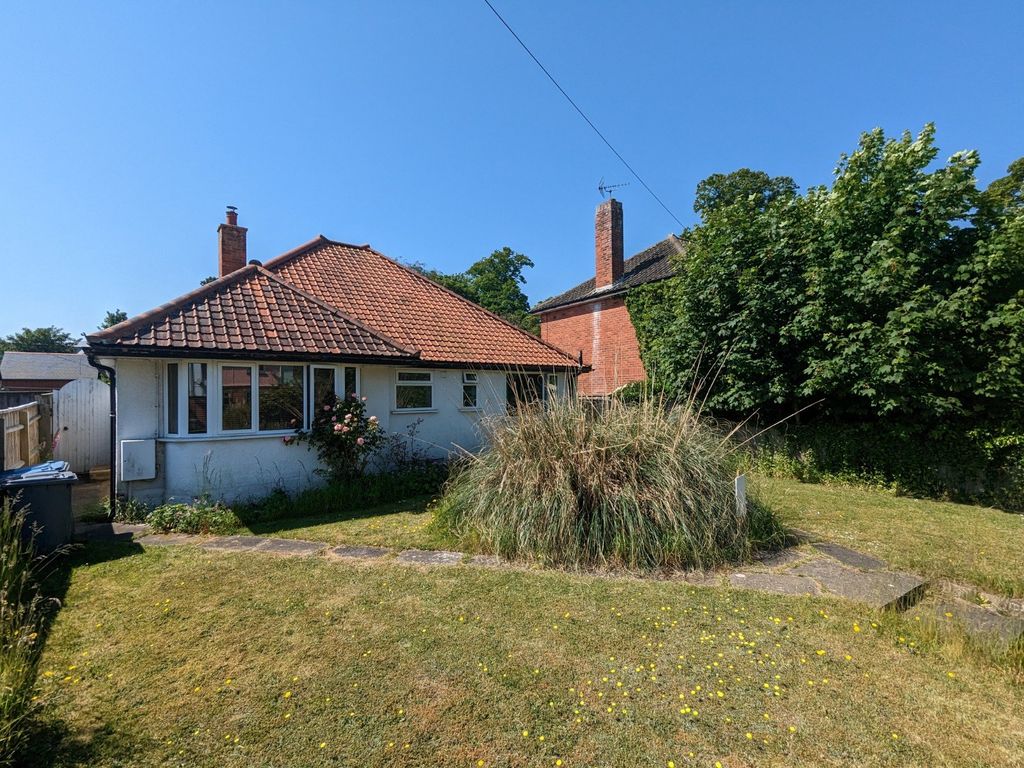3 bed detached bungalow for sale in Waterloo Avenue, Leiston IP16 Zoopla