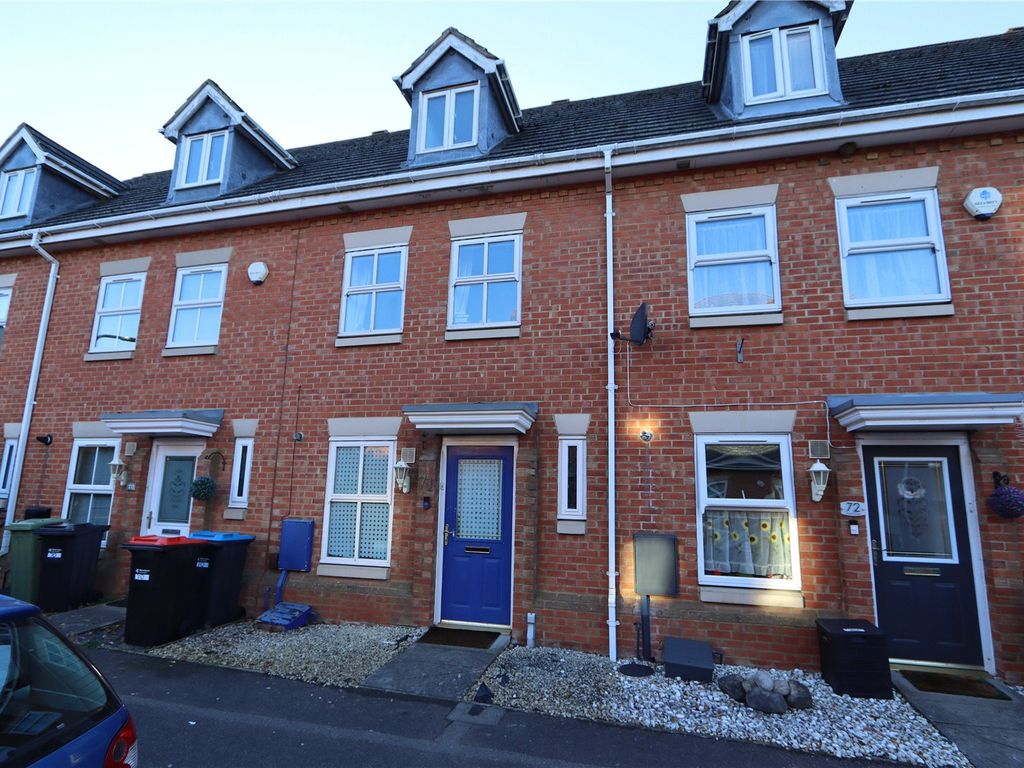 3 bed detached house to rent in Oriel Close, Wolverton, Milton Keynes