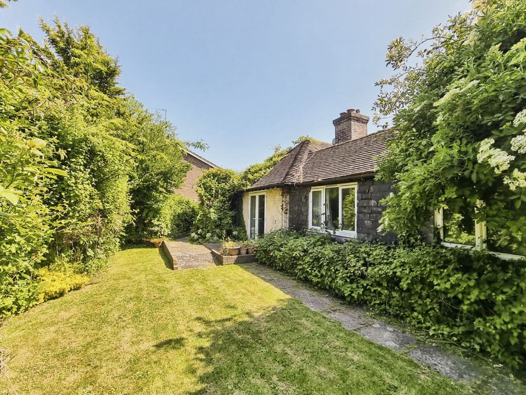 2 bed bungalow for sale in Shelley Road, Ringmer, Lewes BN8 Zoopla