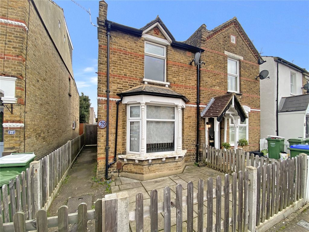2 bed semidetached house for sale in Shirley Road, Sidcup DA15, £