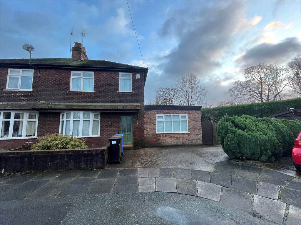 3 bed semidetached house for sale in Hazel Avenue, Romiley, Stockport