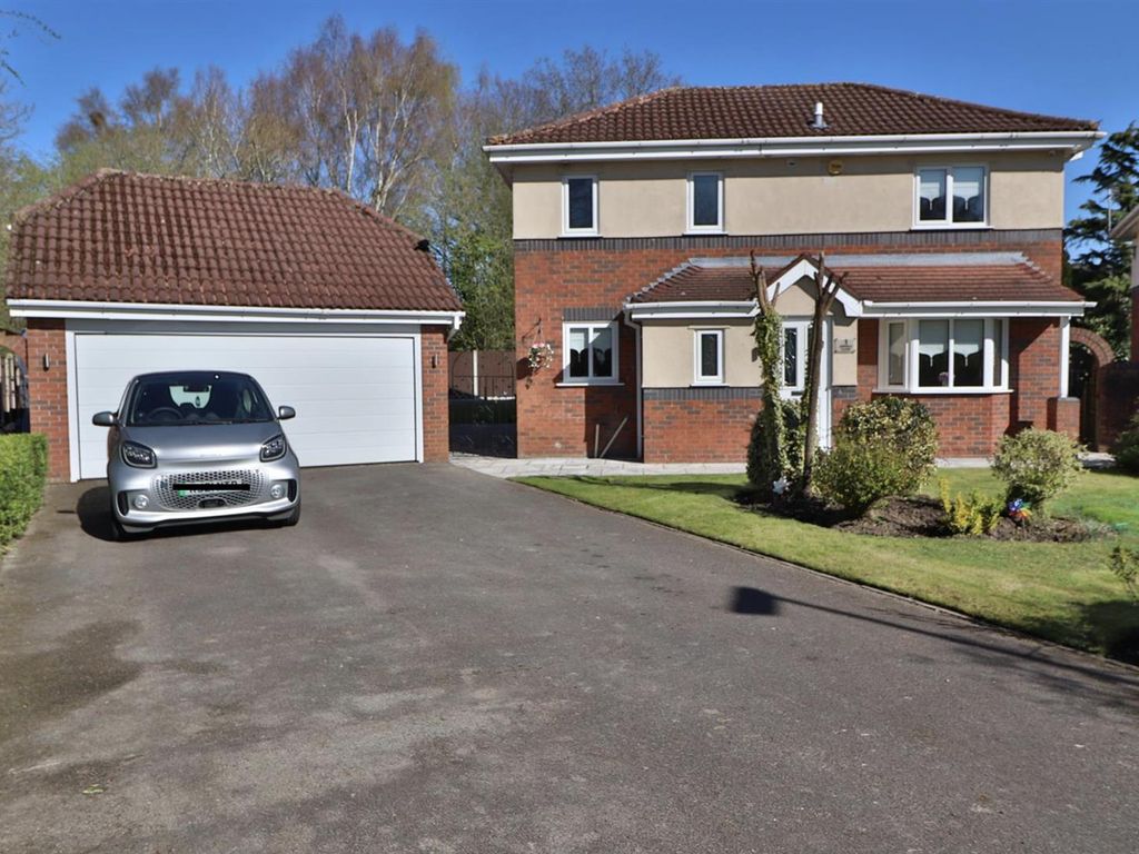 4 bed detached house for sale in Airedale Close, Great Sankey