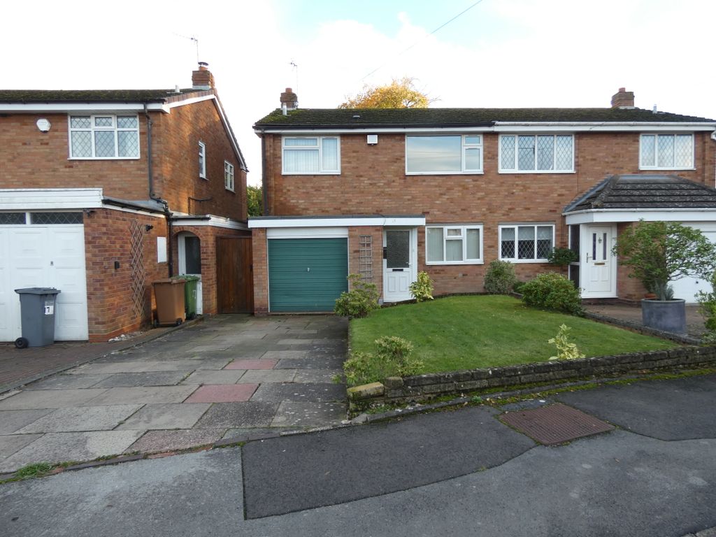 3 bed semidetached house to rent in Hornbrook Grove, Olton, Solihull