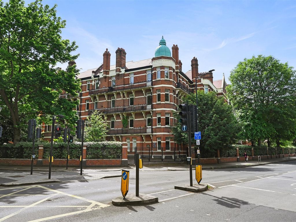 4 bed flat for sale in Brook Green, London W6, £1,100,000 Zoopla