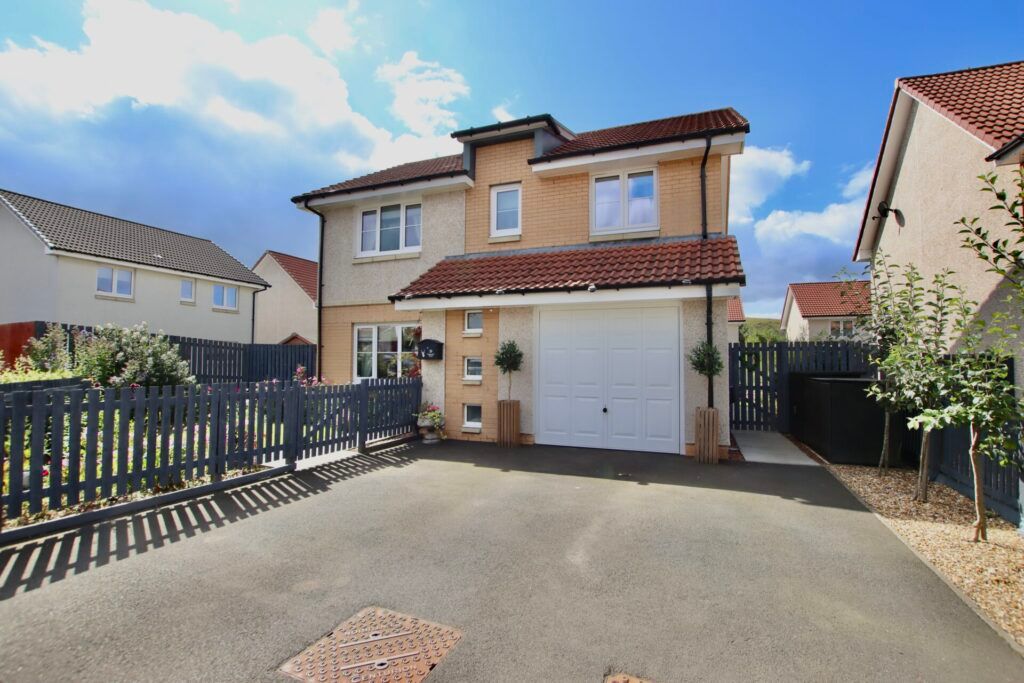 4 bed detached house for sale in Craigsmill Wynd, Caldercruix, Airdrie