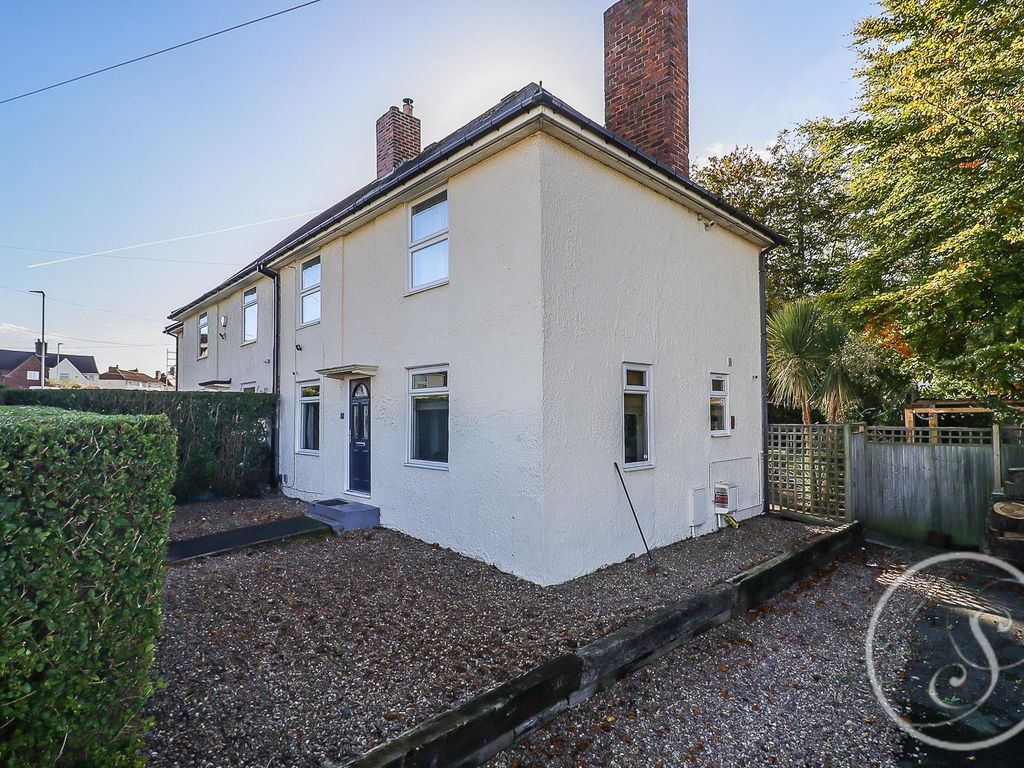 3 bed semidetached house for sale in Temple Walk, Halton, Leeds LS15