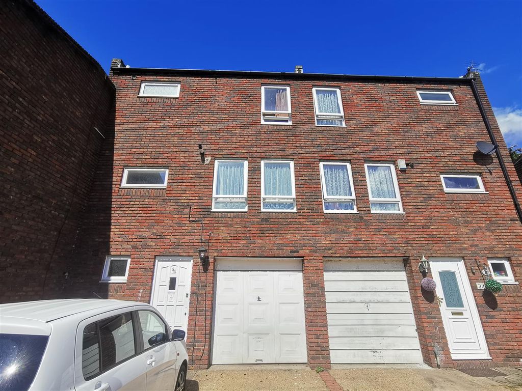 6 bed property to rent in Overbrook Walk, Edgware HA8 Zoopla