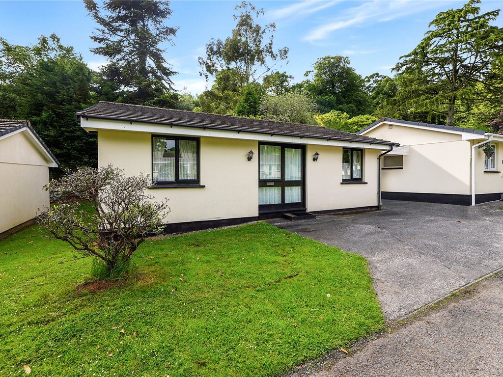 2 bed bungalow for sale in Rosecraddoc Bungalow Estate, Liskeard, Cornwall PL14, £65,000 Zoopla