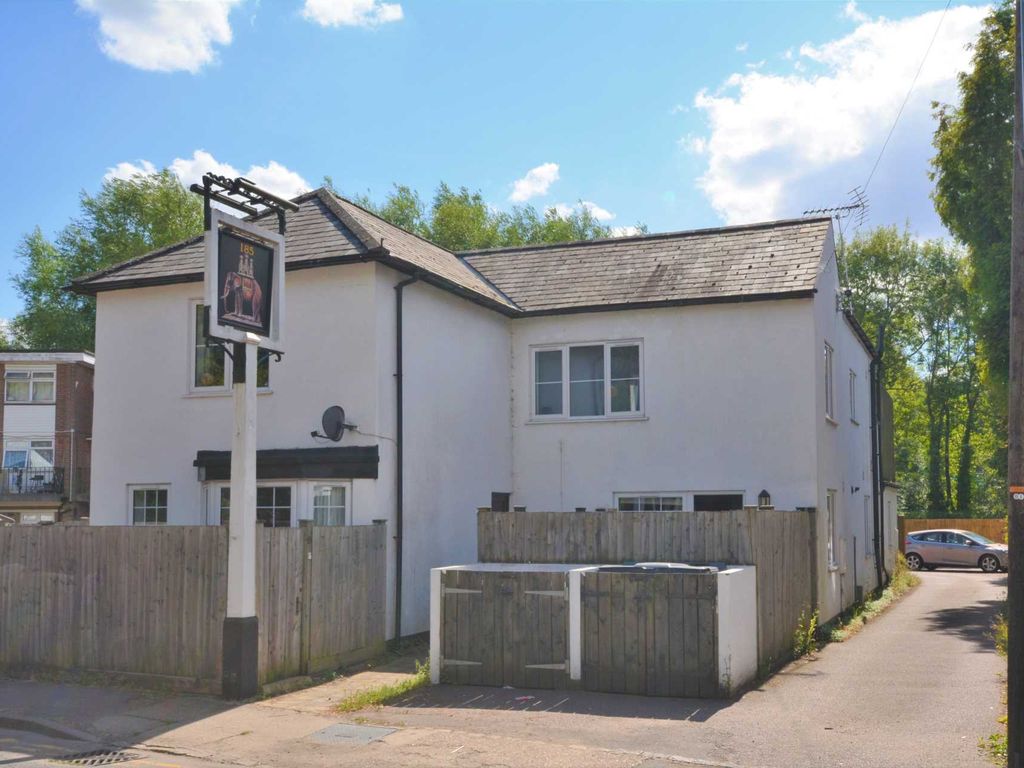 1 bed flat for sale in Waterside, Chesham HP5 Zoopla