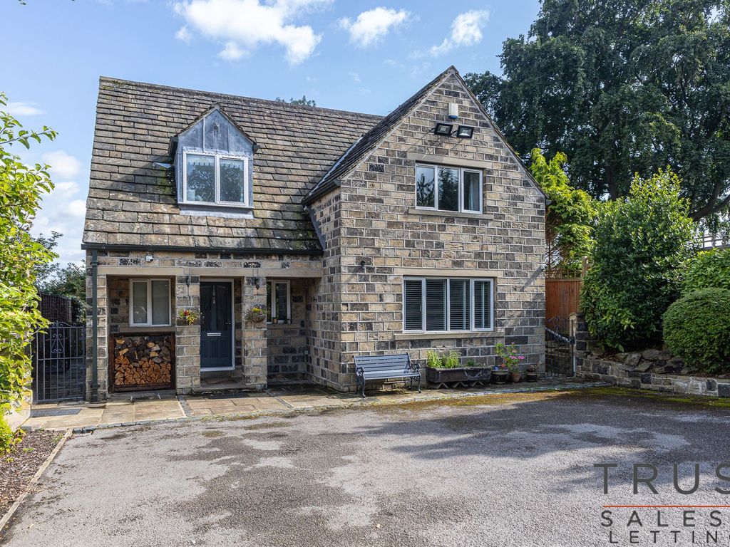4 bed detached house for sale in Leeds Road, Liversedge WF15, £525,000