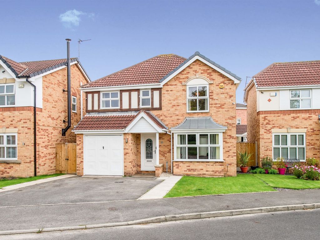 4 bed detached house for sale in Midgley Rise, Pontefract WF8 Zoopla