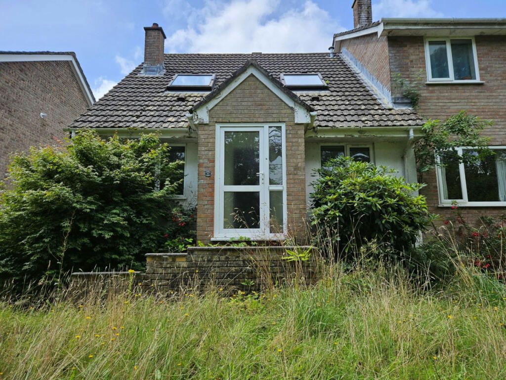 5 bed semidetached house for sale in Pendray Gardens, Dobwalls