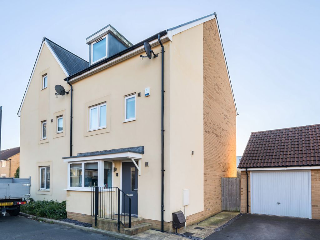 4 bed semidetached house for sale in Laurel Drive, Emersons Green