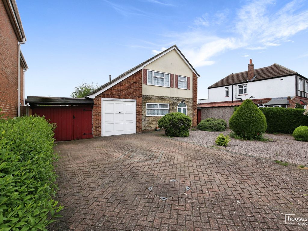 4 bed detached house for sale in Langwith Drive Holbeach Holbeach