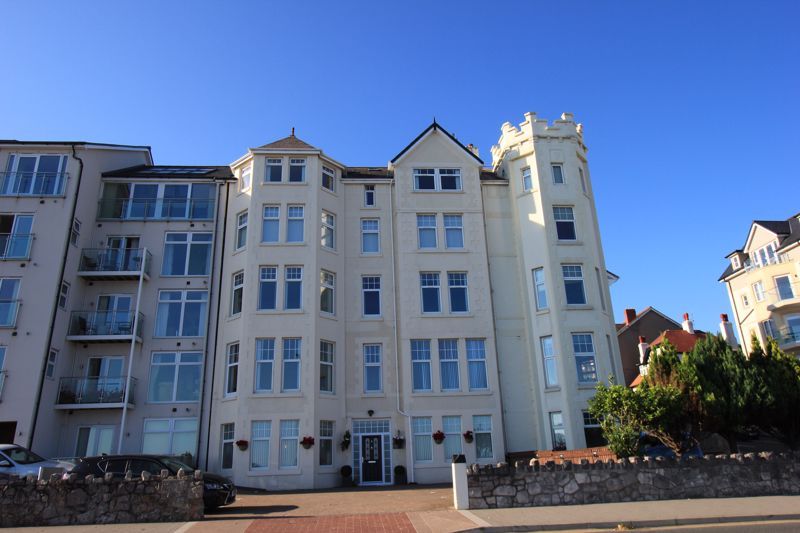 2 bed flat for sale in West Promenade, Rhos On Sea, Colwyn Bay LL28, £