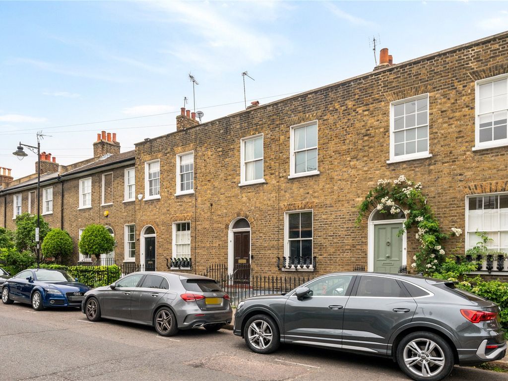 3 bed terraced house for sale in Lofting Road, Barnsbury, Islington