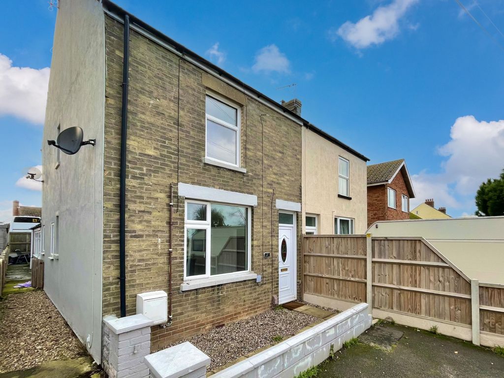 3 bed end terrace house for sale in Ormesby Road, CaisterOnSea, Great