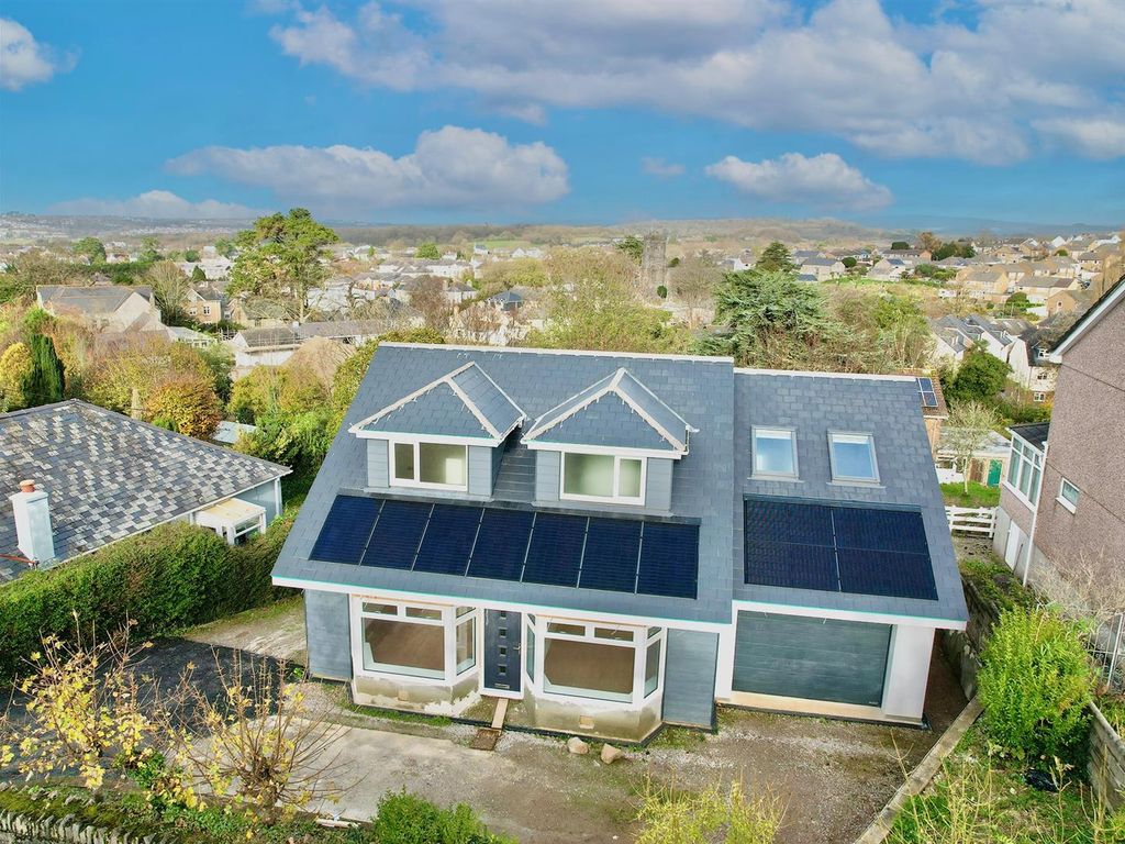 5 bed detached house for sale in Furzehatt Road, Plymstock, Plymouth