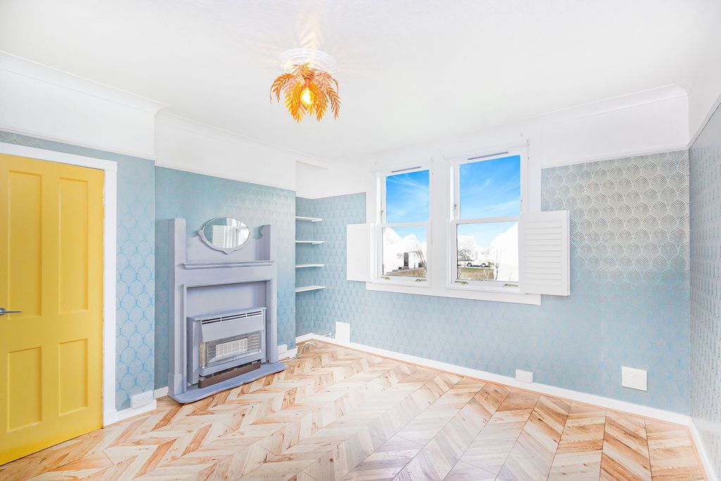 2 bed flat to rent in Lochbridge Road, North Berwick, East Lothian EH39