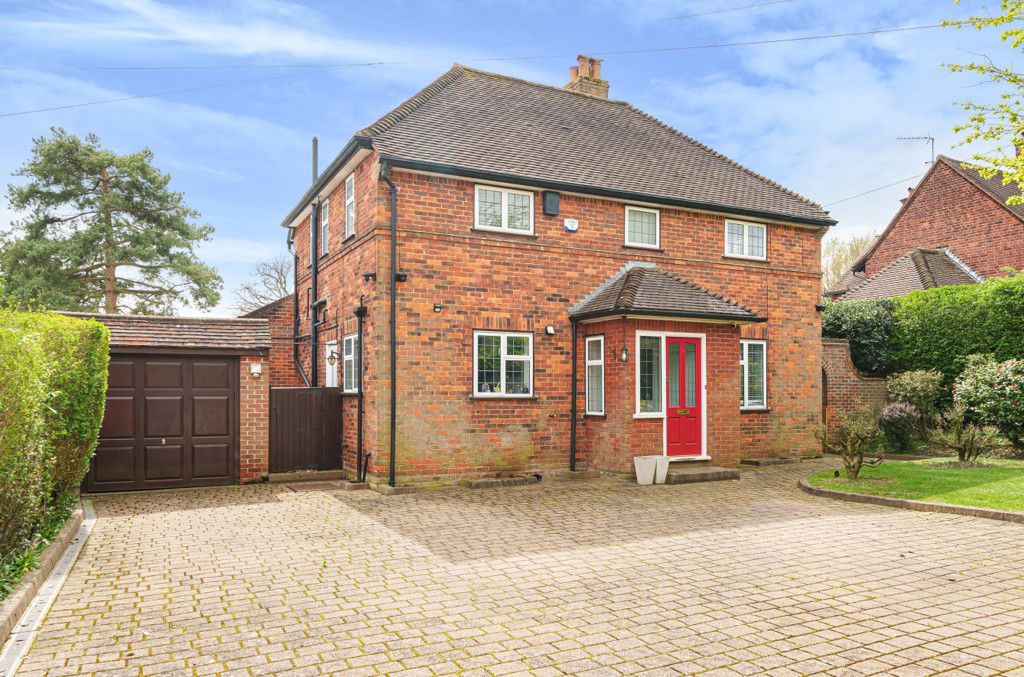 4 bed detached house for sale in Kingsend, Ruislip, Middlesex HA4 Zoopla