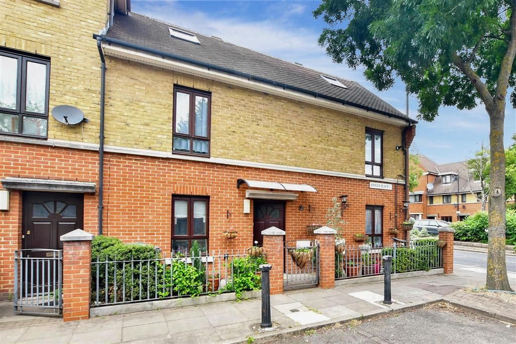Apollo Place, London E11  