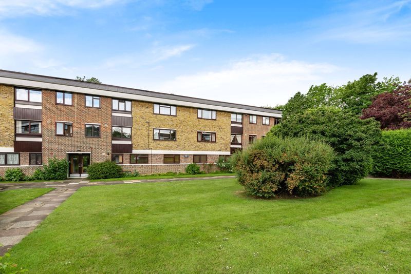 2 bed flat for sale in Greenacres, London SE9 Zoopla