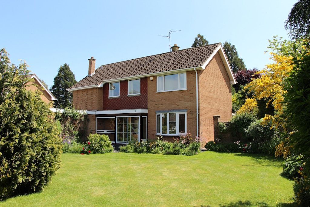4 bed detached house for sale in Dimmock Close, Harlaxton, Grantham