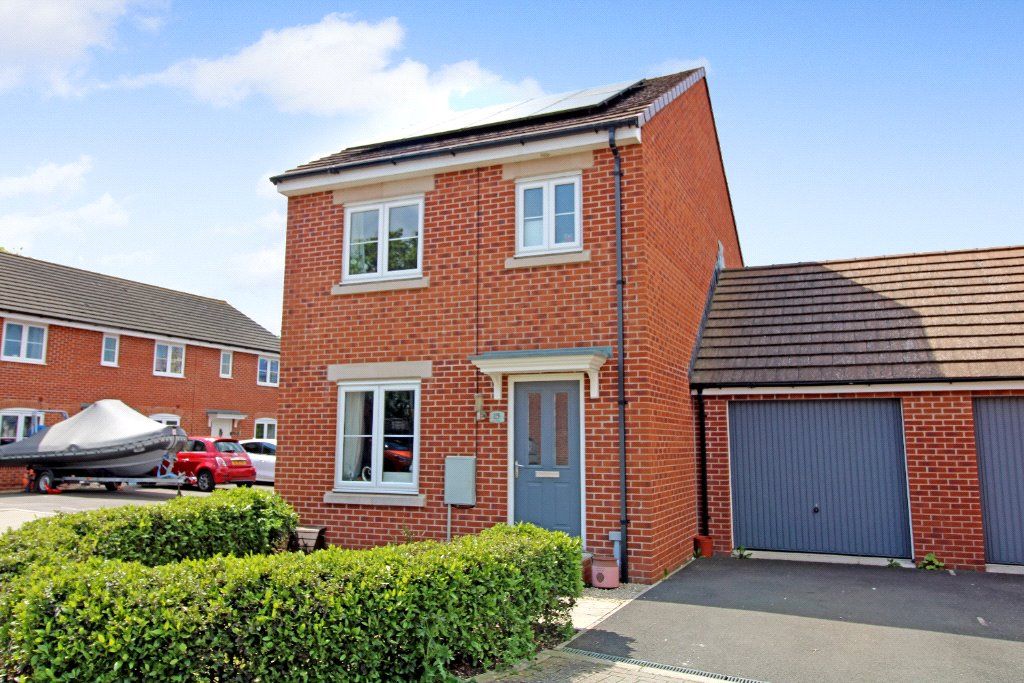 3 bed detached house for sale in Ray Close, Ridgeway Farm, Swindon