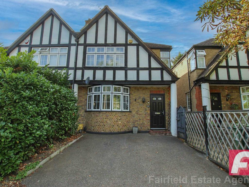 3 bed semidetached house for sale in St Albans Road, Watford WD25, £
