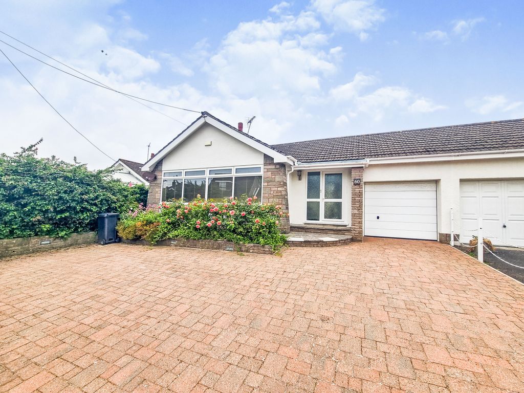 3 bed bungalow for sale in Elm Tree Road, Locking, WestonSuperMare