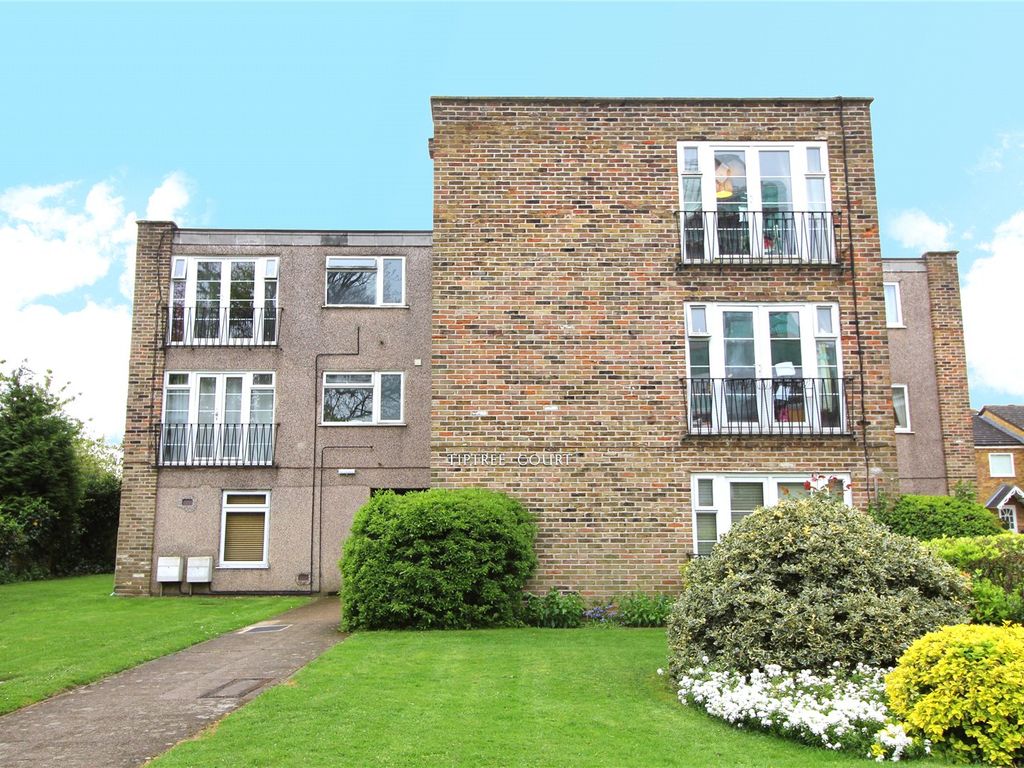 Studio for sale in Tiptree Drive, Enfield EN2 Zoopla