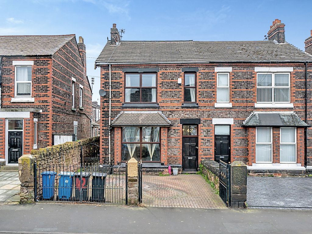 3 bed semidetached house for sale in Deacon Road, Widnes WA8, £225,000