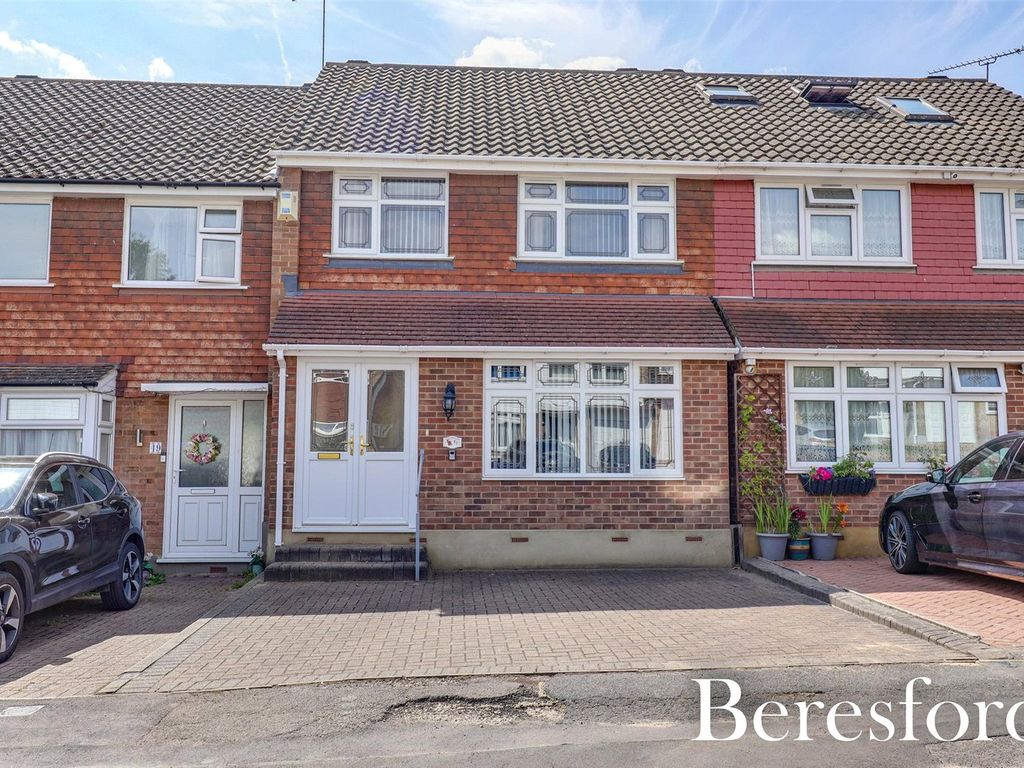 3 bed terraced house for sale in Greenshaw, Brentwood CM14, £400,000