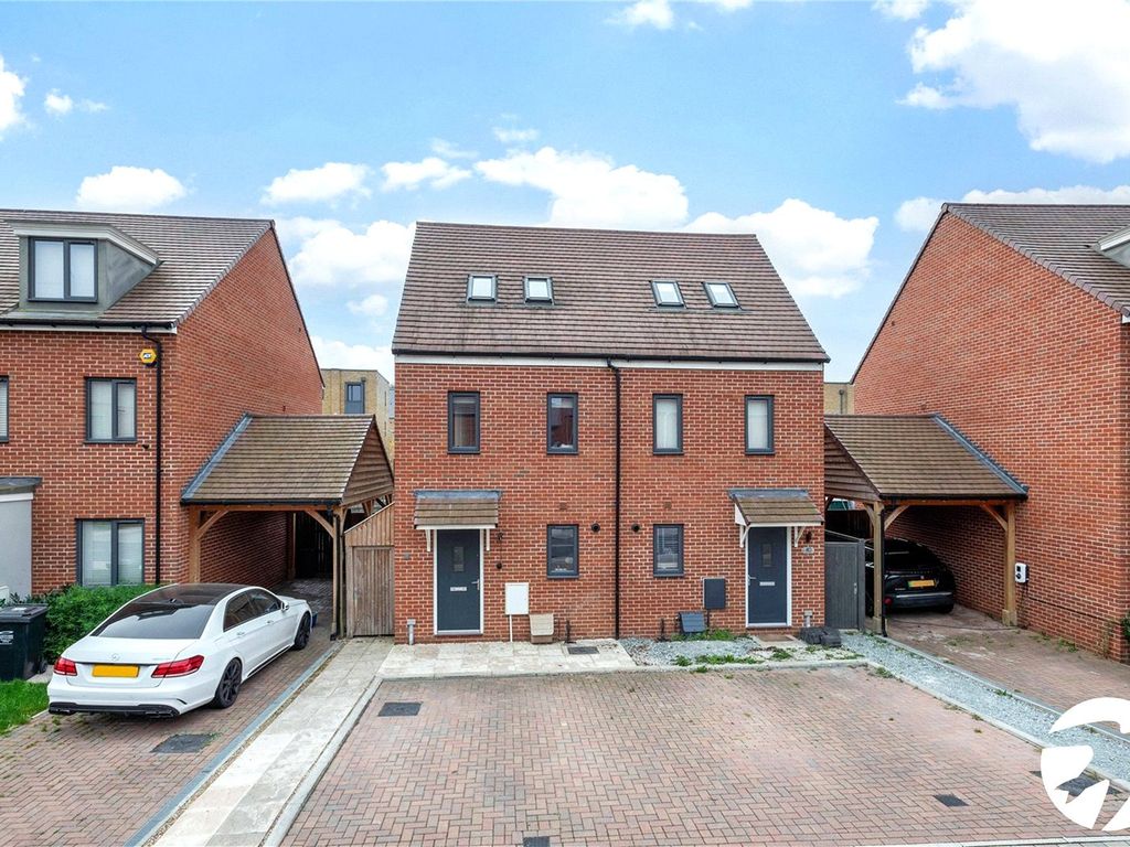 2 bed semidetached house for sale in Mercer Avenue, Castle Hill