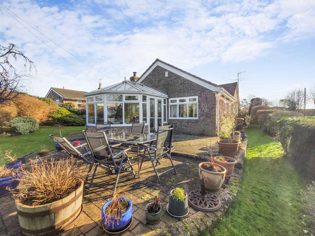 4 bed detached house for sale in Hammock Road, Eckington, Worcestershire WR10 Zoopla