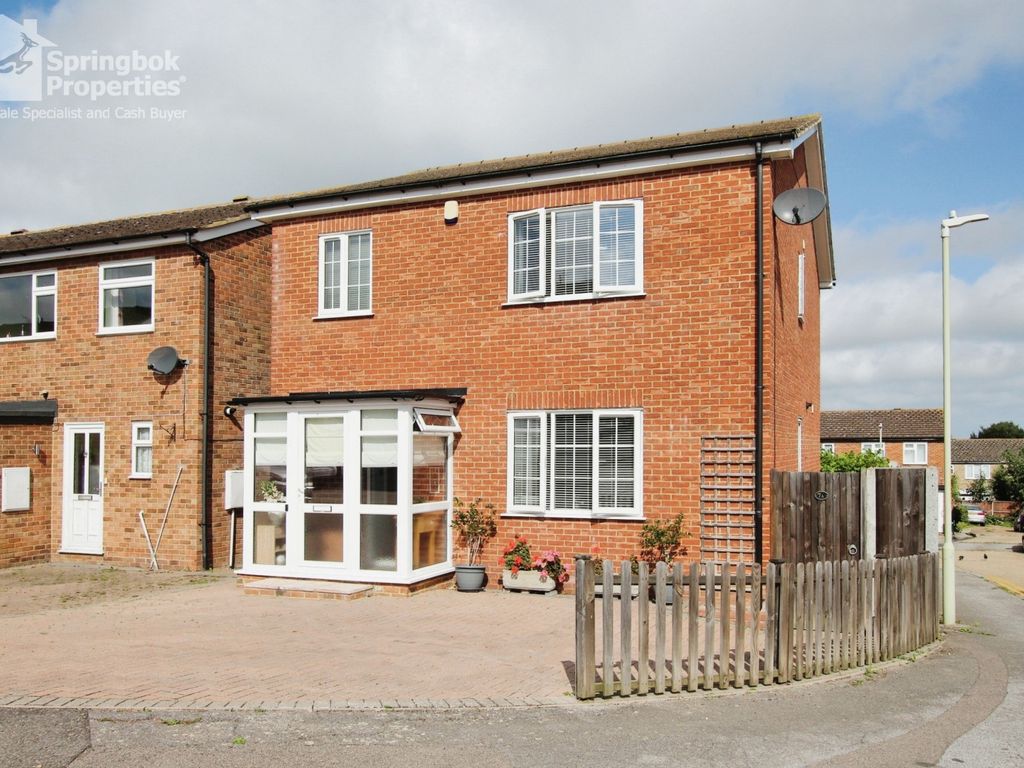 3 bed detached house for sale in Vinten Close, Herne Bay, Kent CT6, £