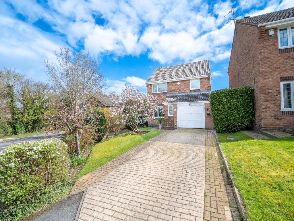 4 bed detached house for sale in Rothey Grove, Linacre Woods