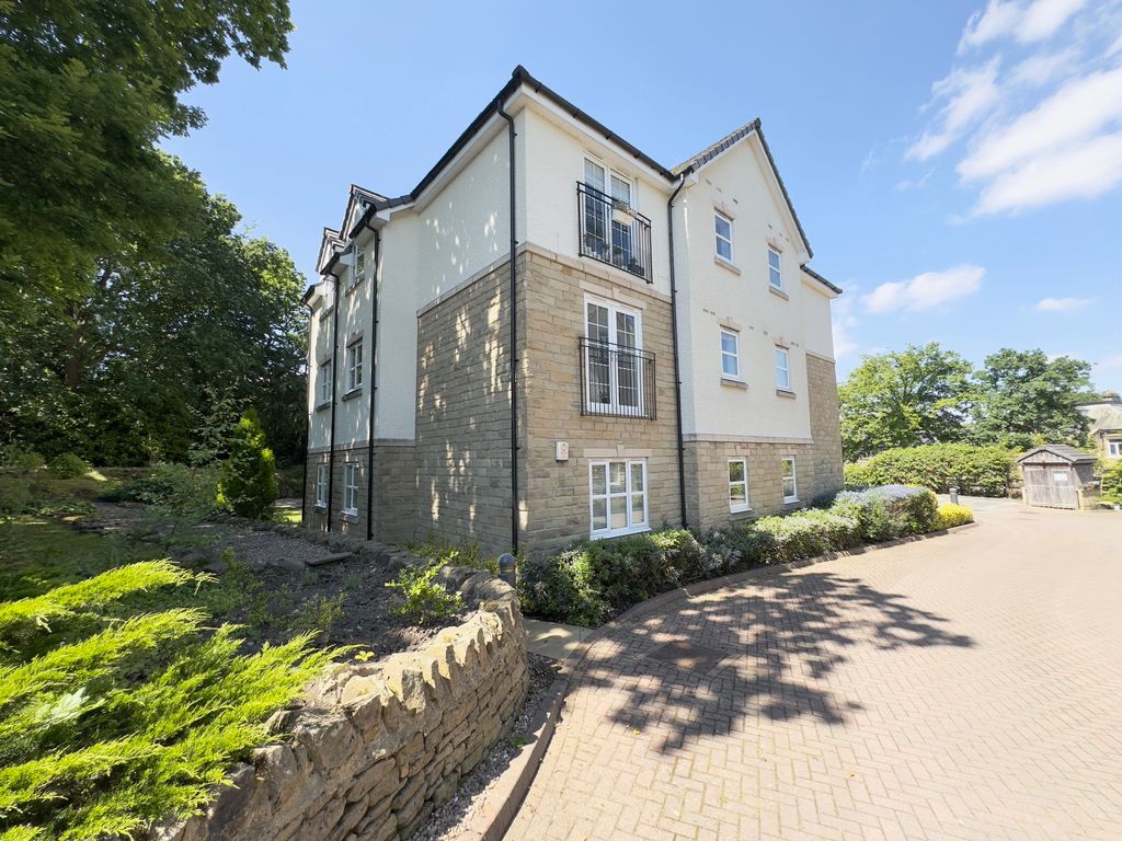 2 bed flat for sale in Naismith House, Nab Wood, Shipley, West Yorkshire BD18, £142,500 Zoopla