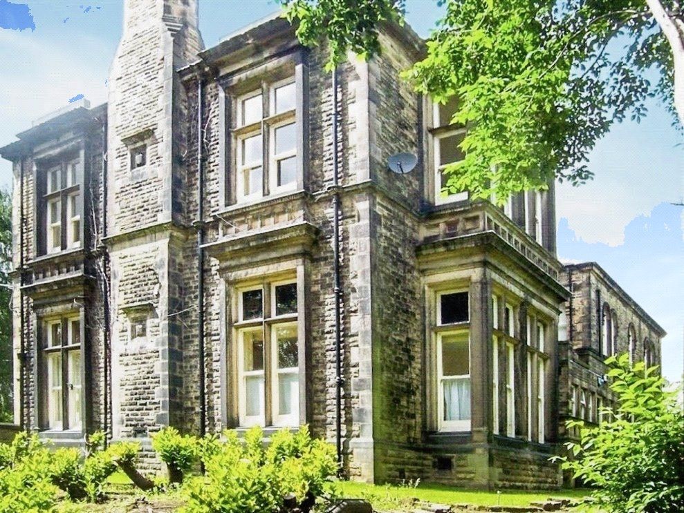 2 bed flat to rent in Birkby Hall Road, Birkby, Huddersfield HD2 Zoopla