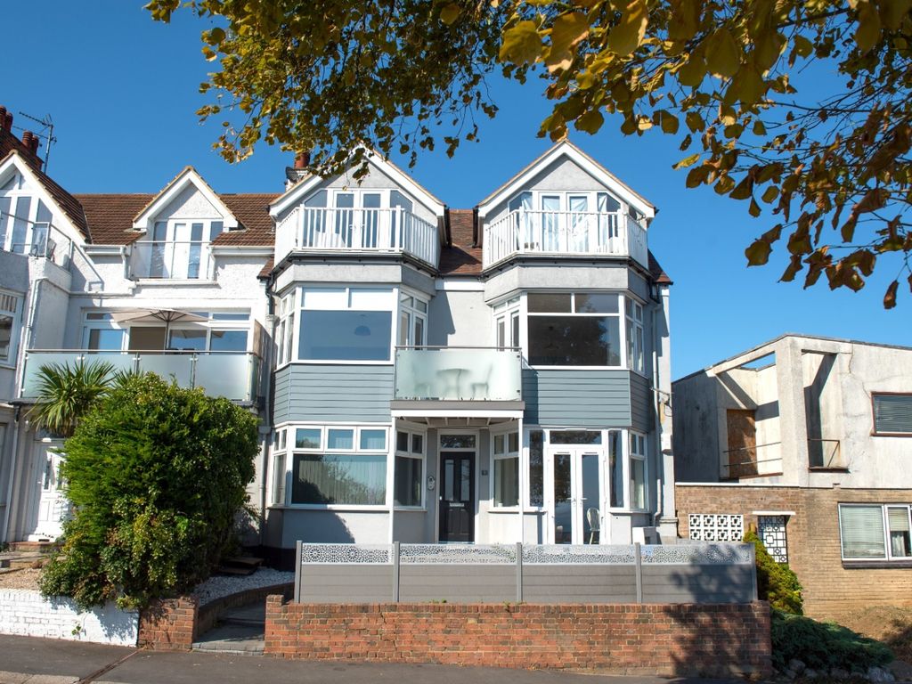 2 bed flat for sale in Grand Parade, Chalkwell, Leigh On Sea SS9 Zoopla