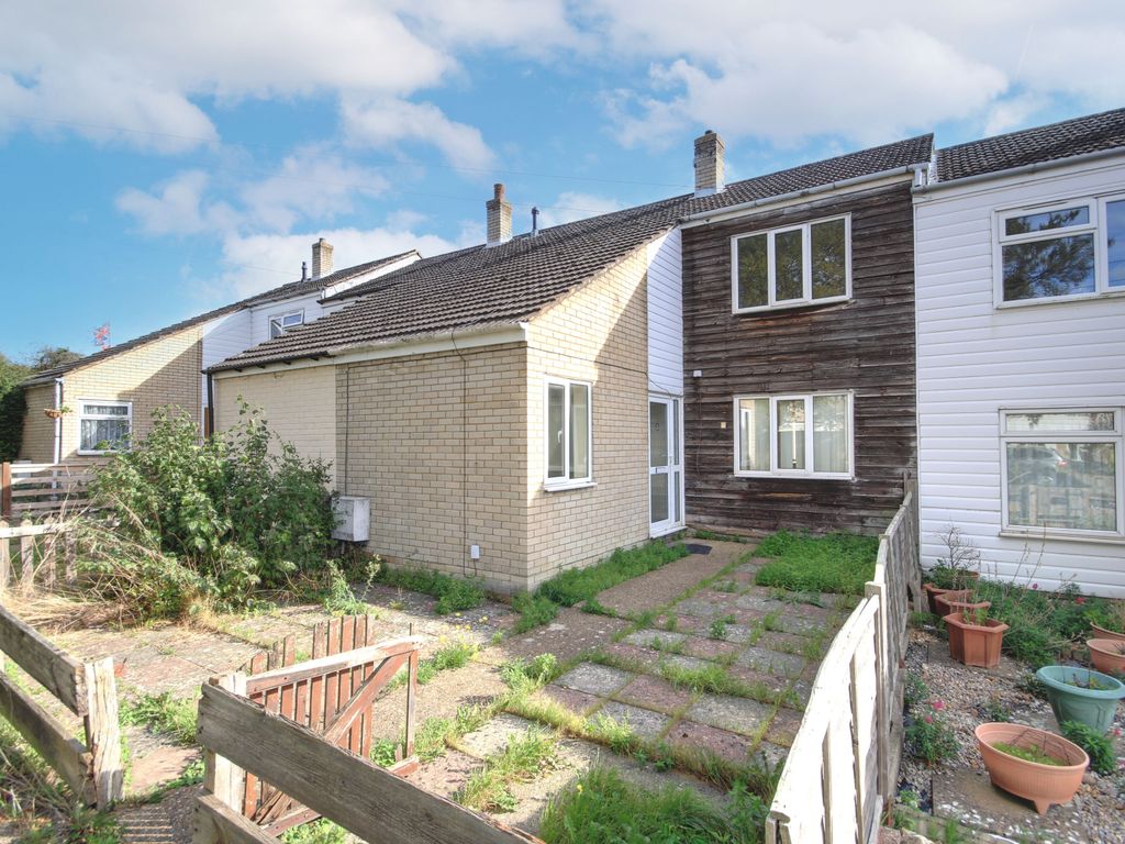 3 bed terraced house for sale in Byron Close, Huntingdon PE29, £200,000