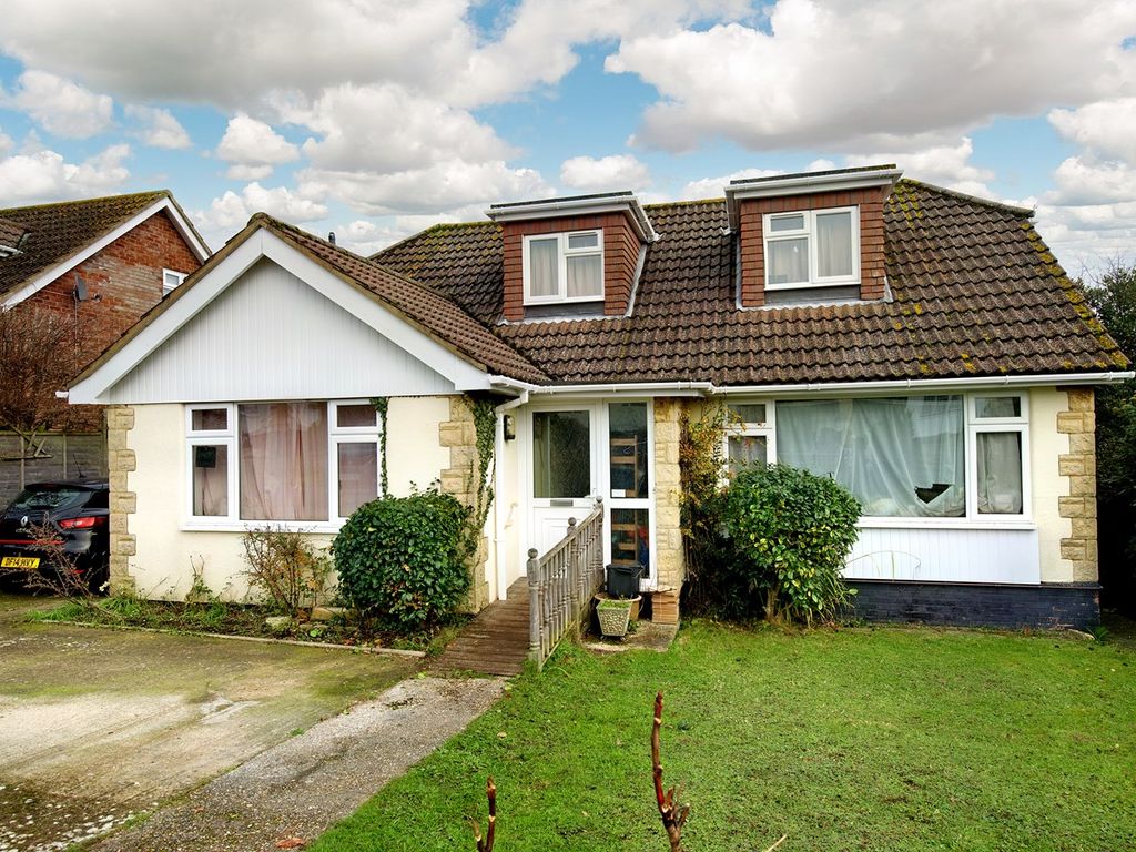 4 bed detached house for sale in Fullerton Road, Lymington SO41 Zoopla