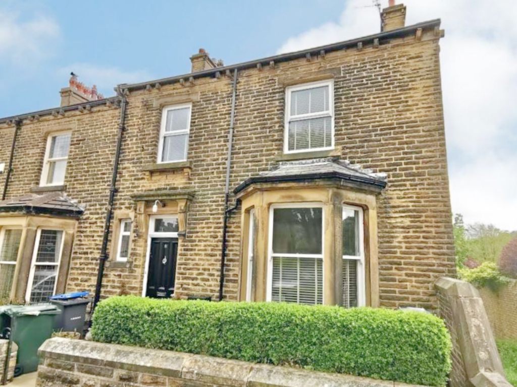 5 bed end terrace house for sale in Oakleigh Road, Clayton, Bradford