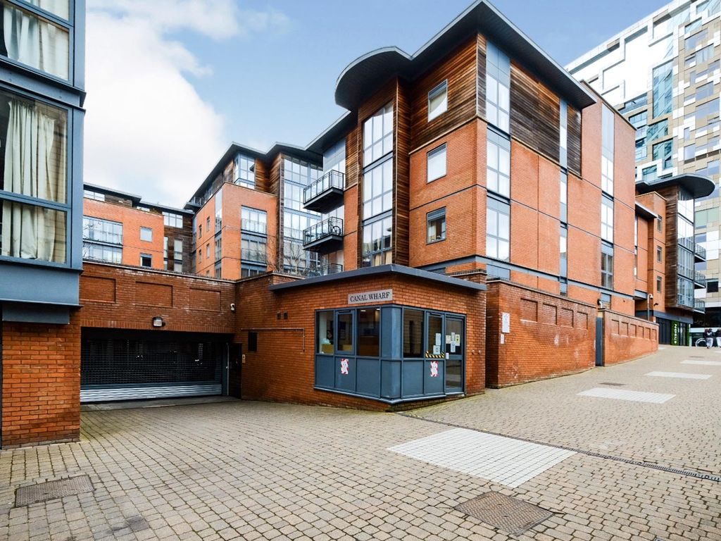 Waterfront Walk, Birmingham B1  