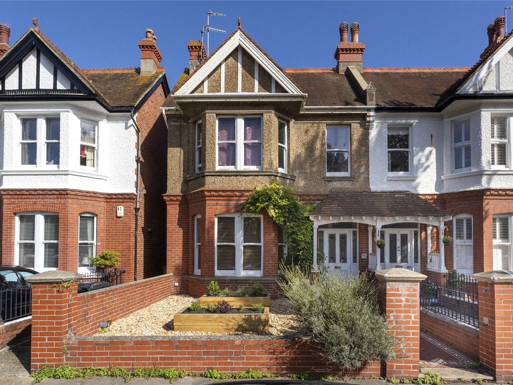 1 bed flat to rent in Vallance Road, Hove, East Sussex BN3, £1,400 pcm Zoopla