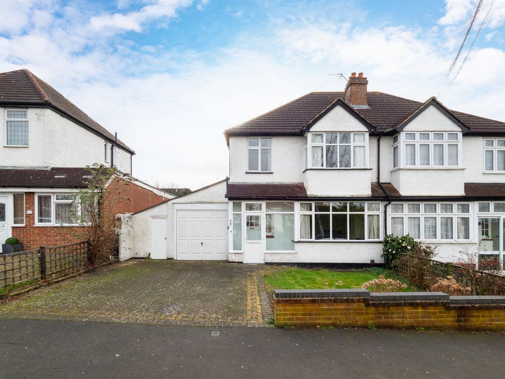 3 bed semidetached house for sale in Aultone Way, Sutton SM1, £600,000